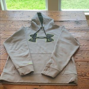 Men’s Gray Under Armour hoodie